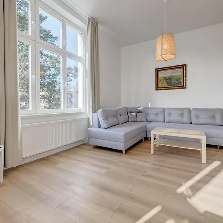 Dr - Fryderyk Apartamento