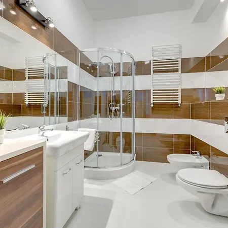 Dr - Fryderyk Apartamento *