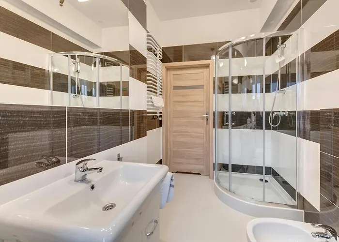 Dr - Fryderyk Apartamento *